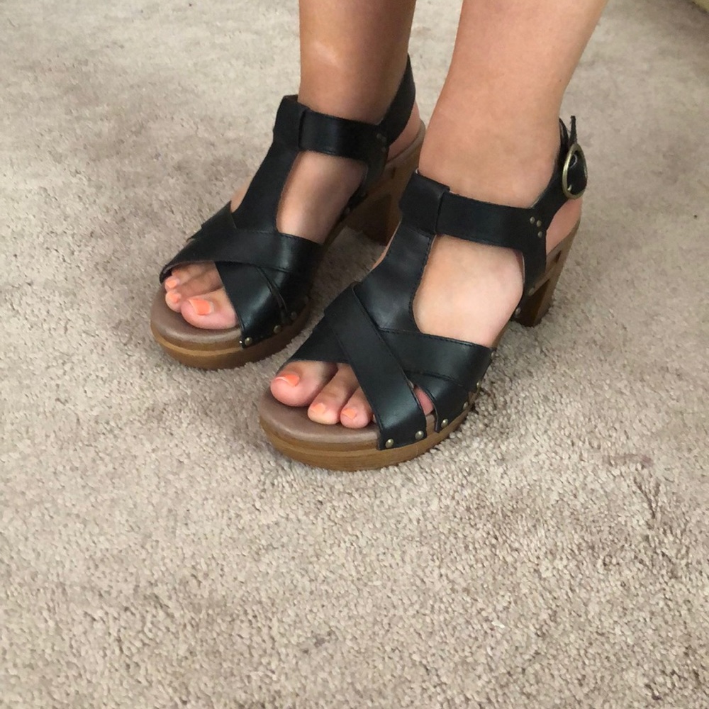 Dansko strappy sandals - Size 39 (US 8.5)
